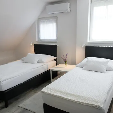 Guest house Nefelejcs Vendeghaz Godollo